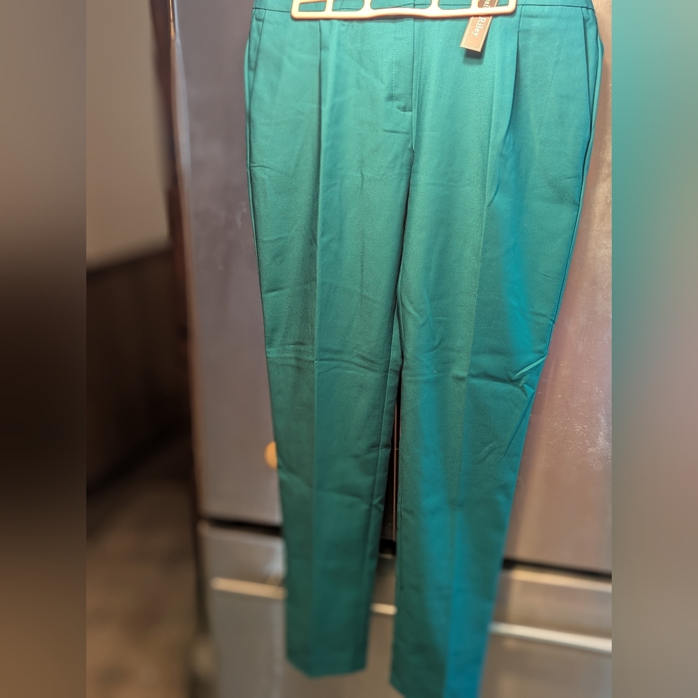 NWT Jessica Riley Green  Straight Leg Cotton Blend Pants Sz 12 Xl